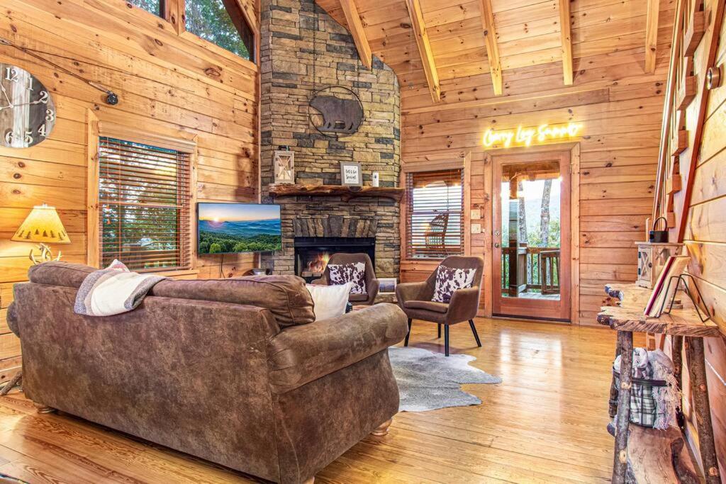 Cherry Log Summit Cabin By Bk Stays - Family Friendly - Playground - Game Room - Jacuzzi - Amazing Mountain Views Kültér fotó